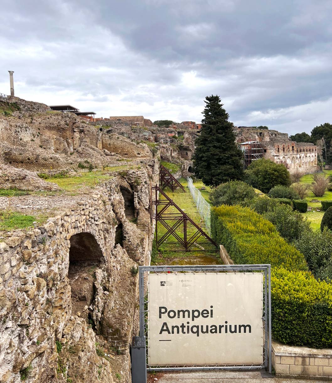 회사 밖은 유럽